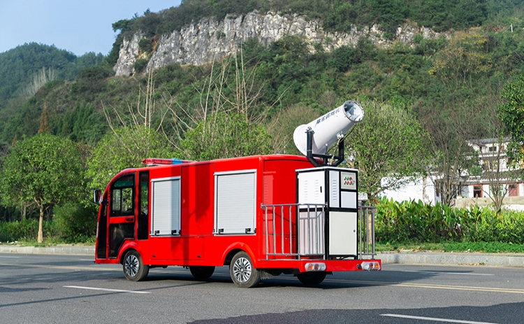 2座除塵車，道路降塵霧炮車